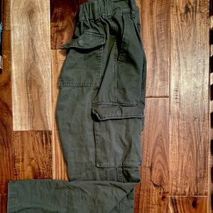 Dark green, cargo pants, high waisted, brand new condition